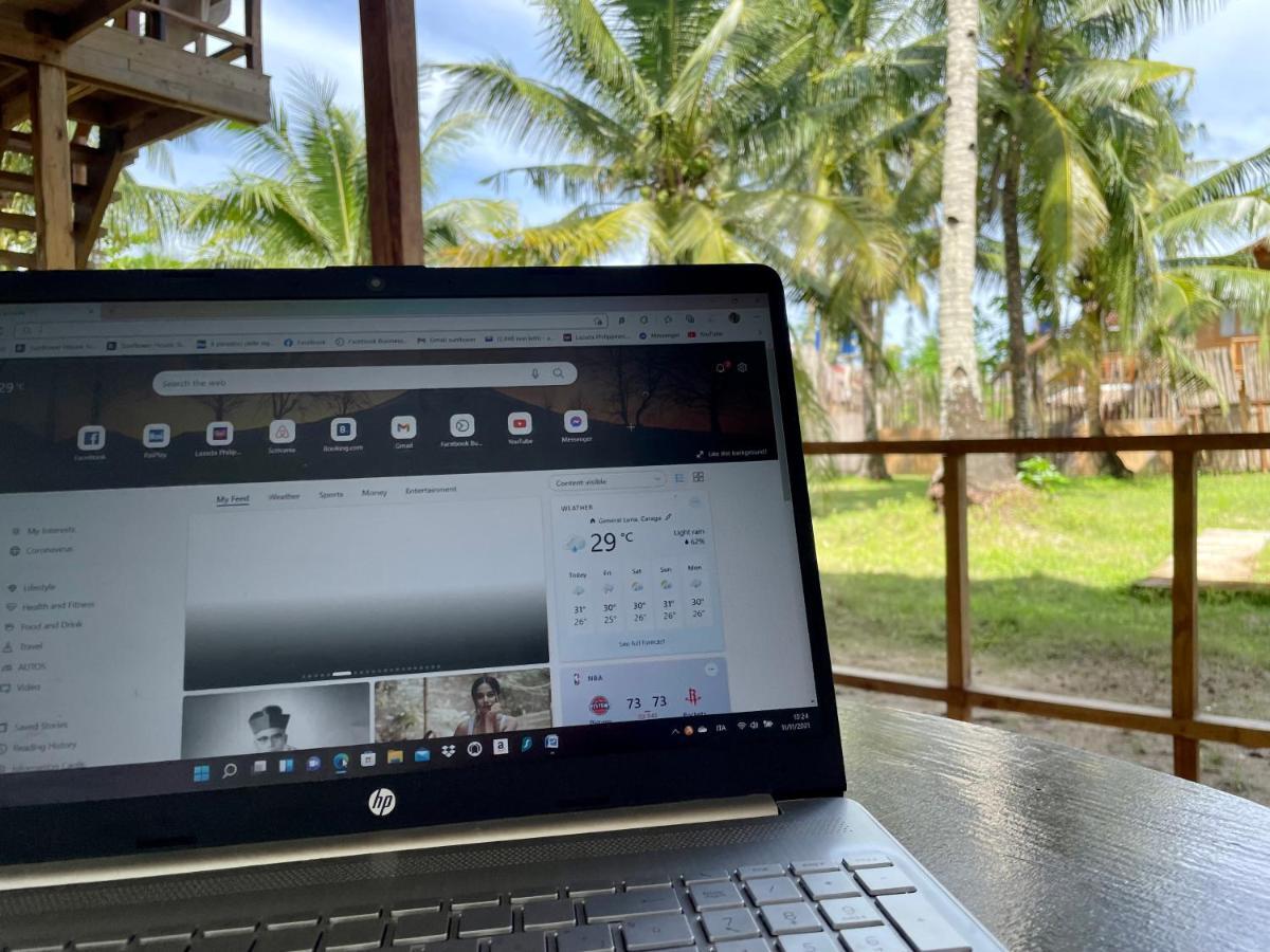 Siargao Sunflower Suites General Luna  Exterior photo