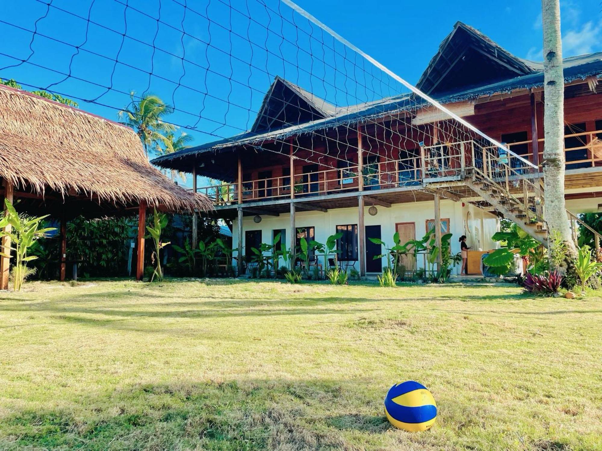Siargao Sunflower Suites General Luna  Exterior photo