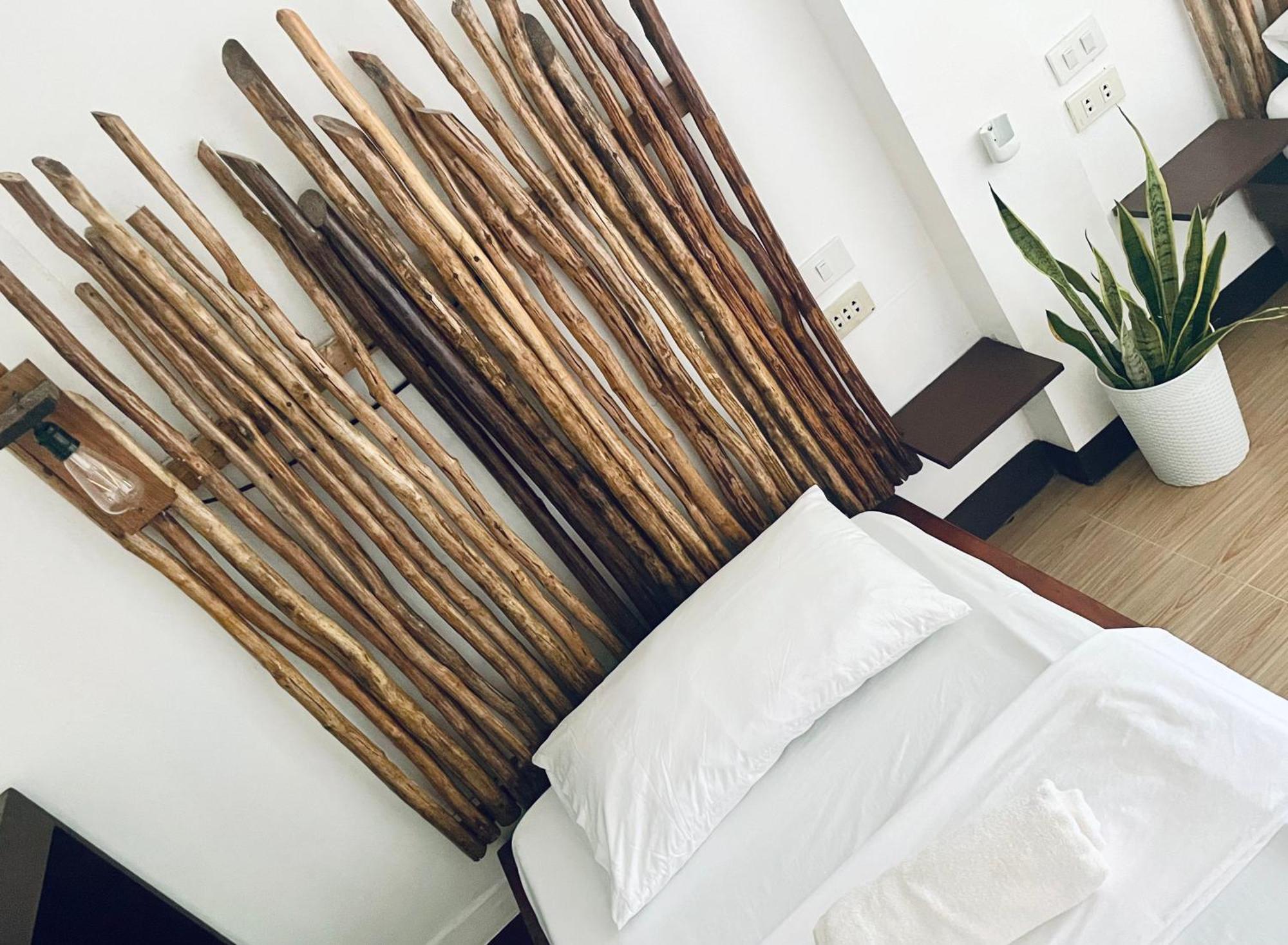Siargao Sunflower Suites General Luna  Exterior photo