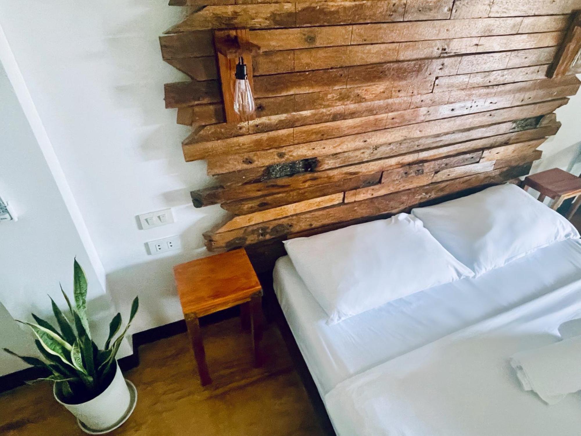 Siargao Sunflower Suites General Luna  Exterior photo