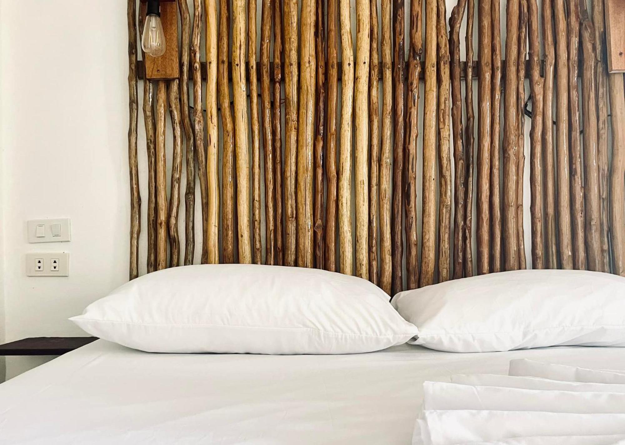 Siargao Sunflower Suites General Luna  Exterior photo